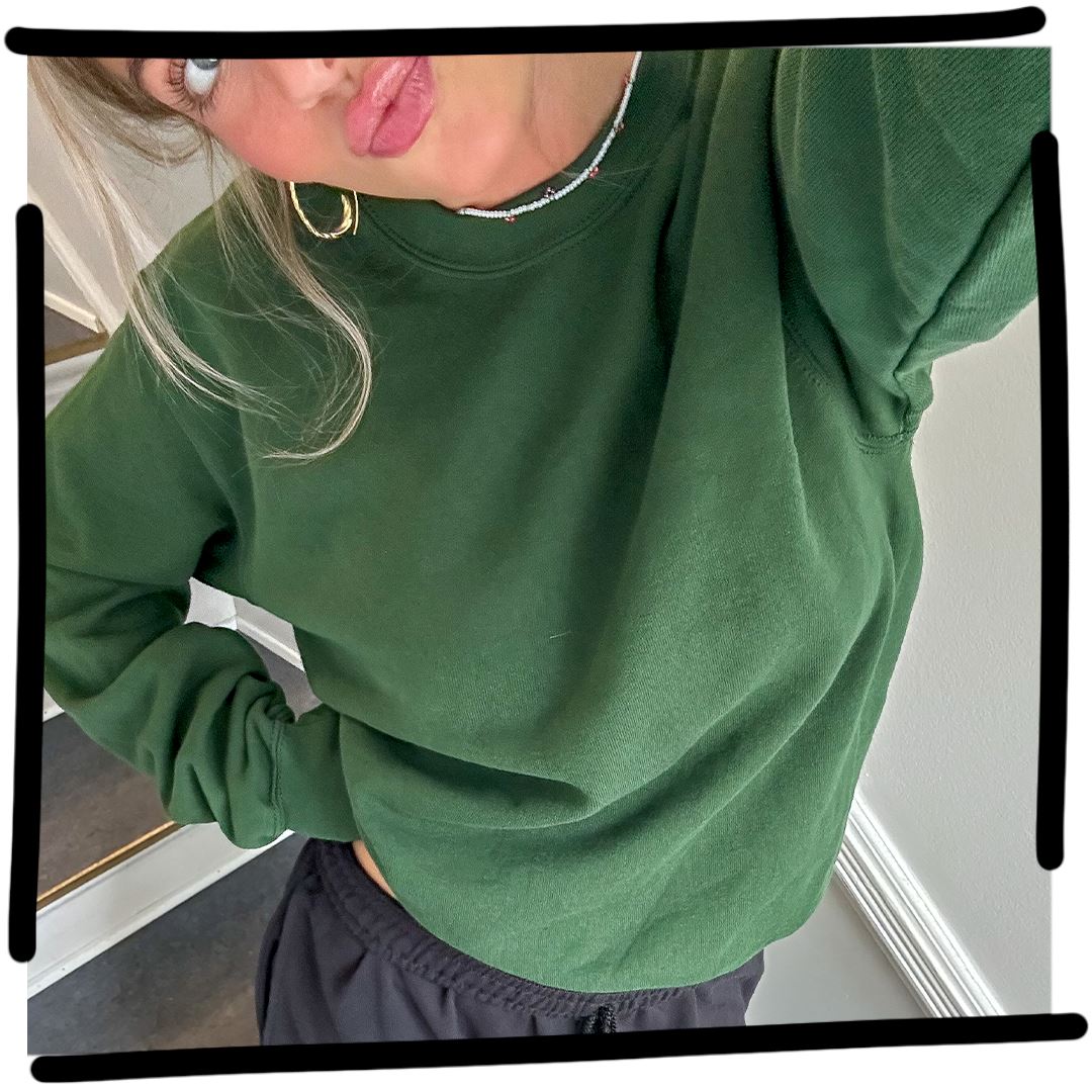 Erica (163 cm) is wearing size M. | dark green