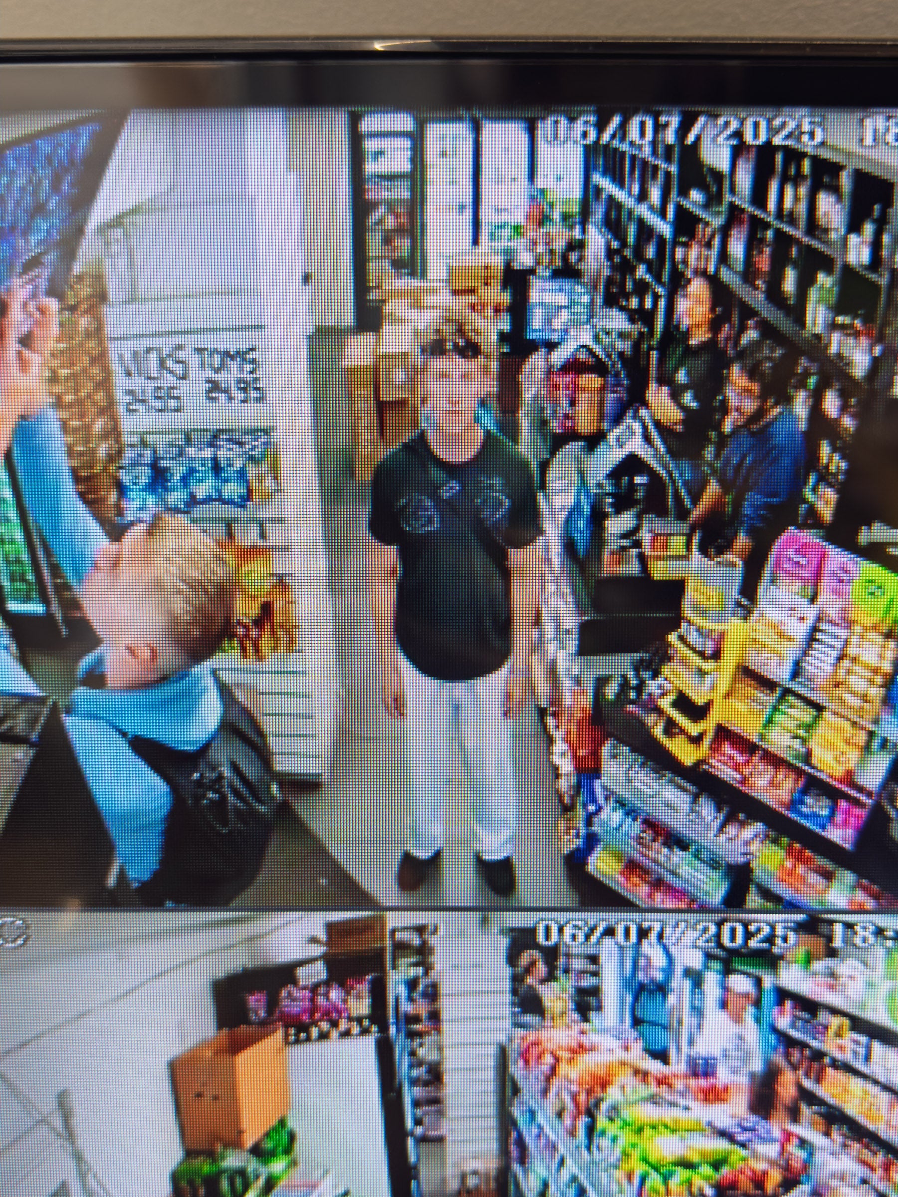 Peter is 188 cm tall and wears size XL. | loose grey