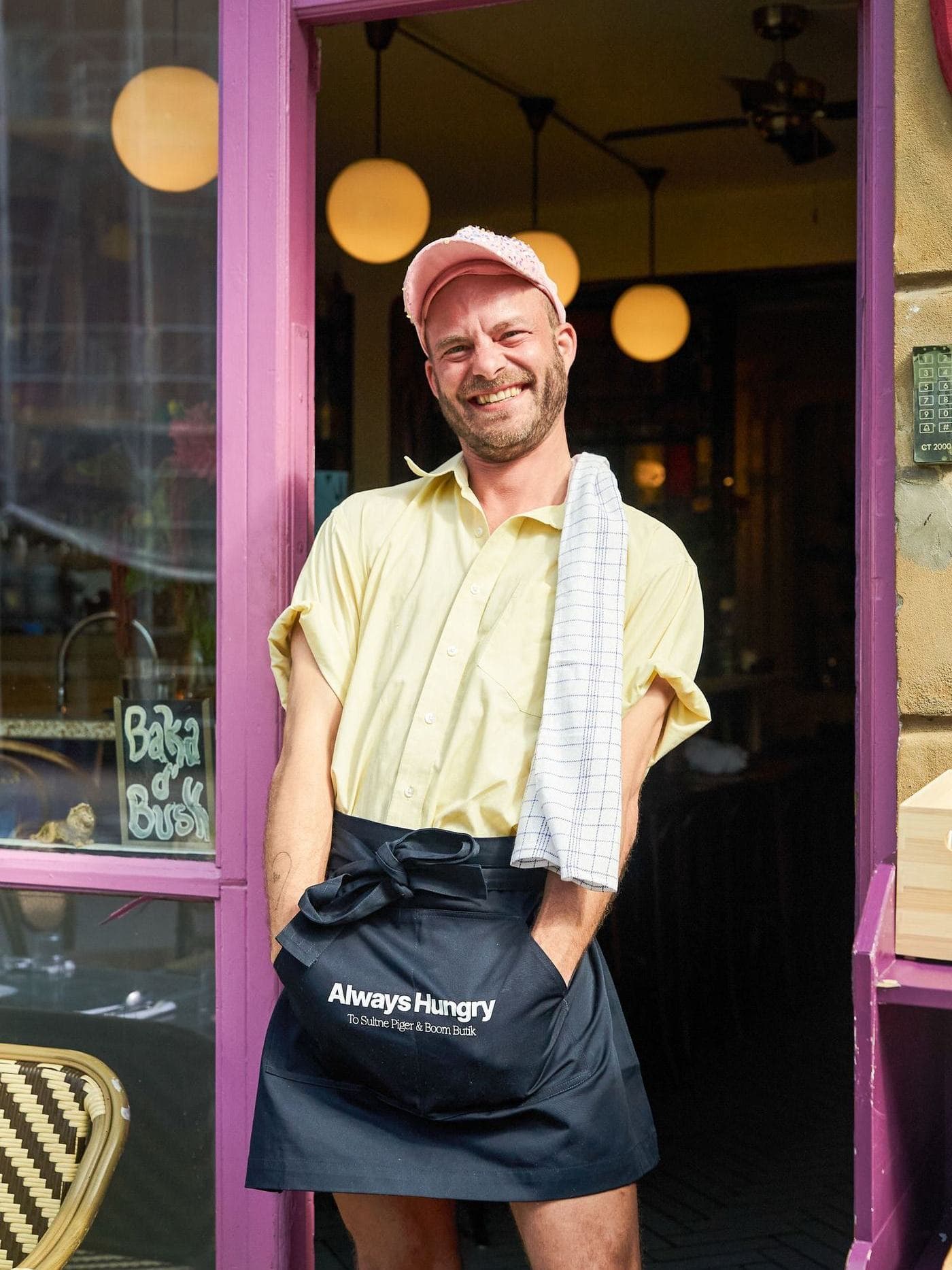 To Sultne Piger apron