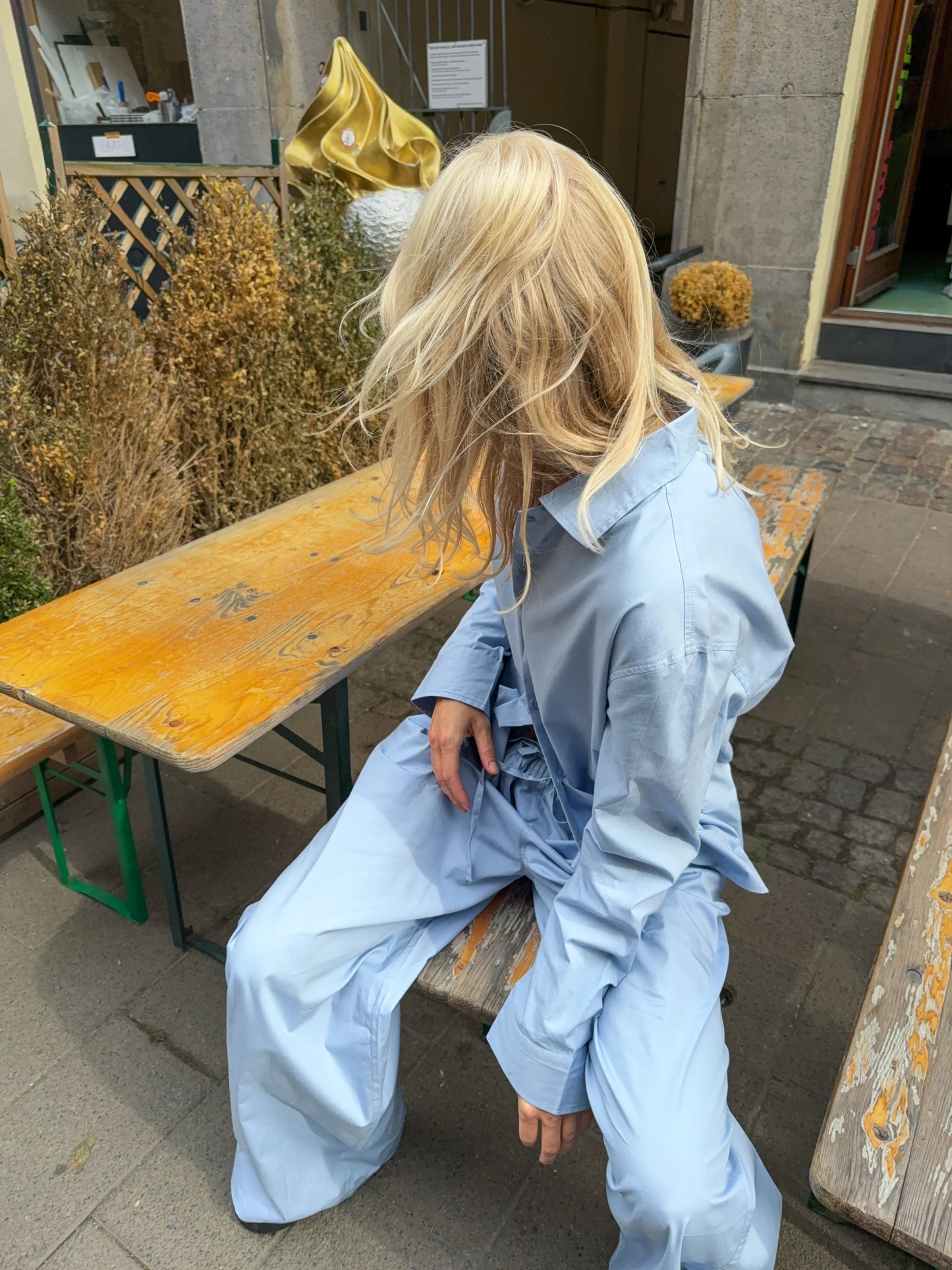 Sofie is 170 cm tall and wears size M