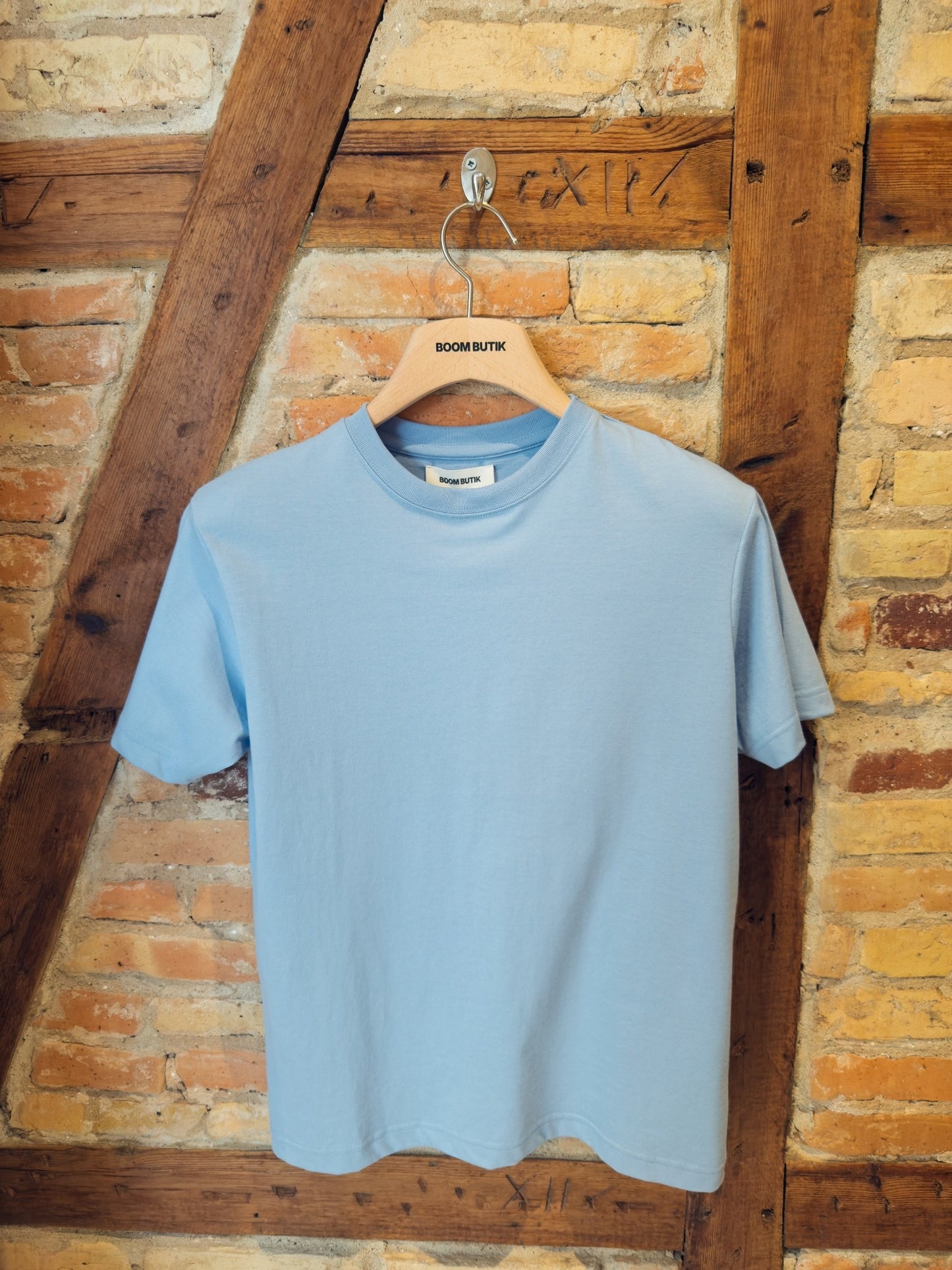 | light blue