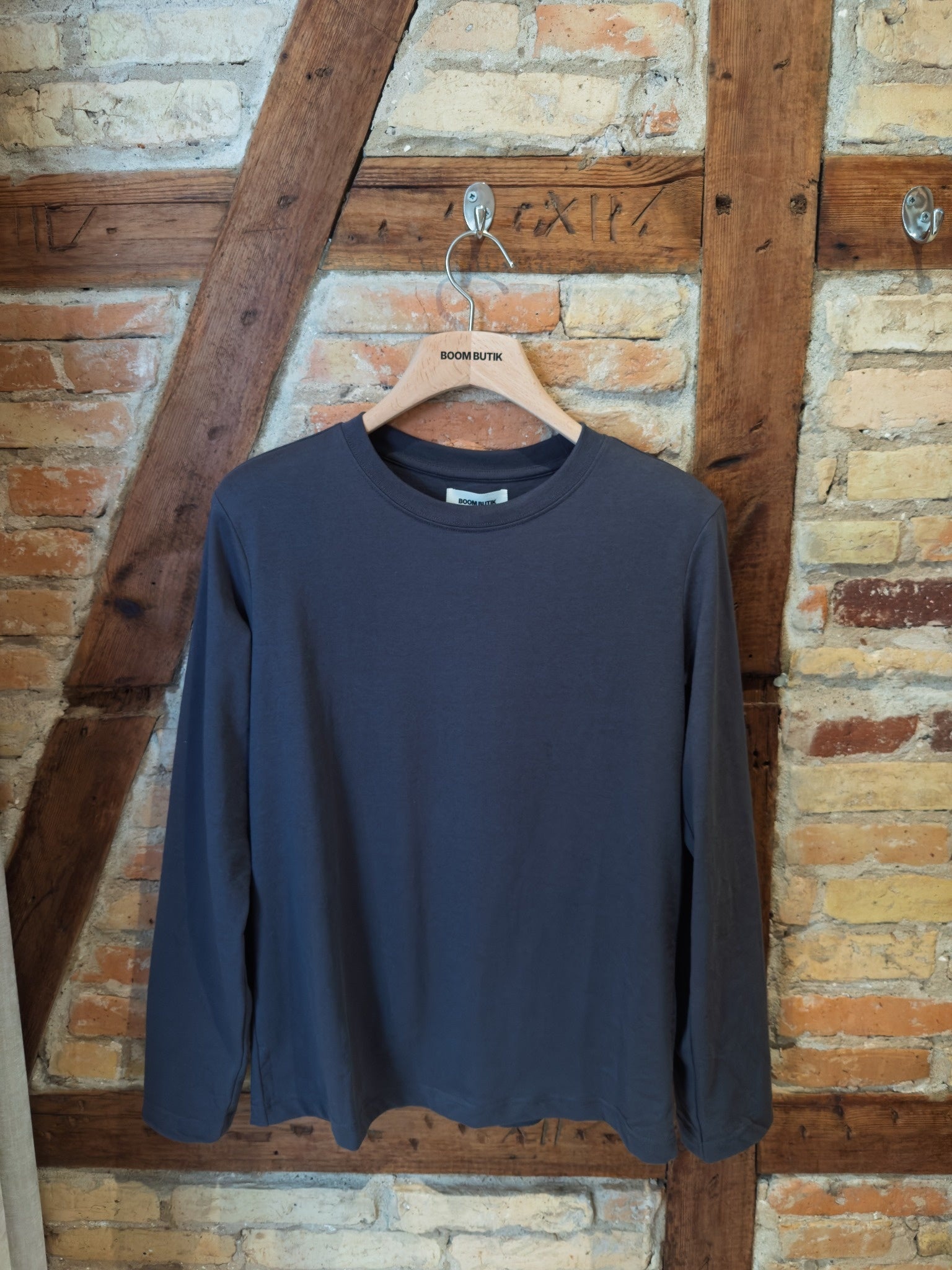| dark grey