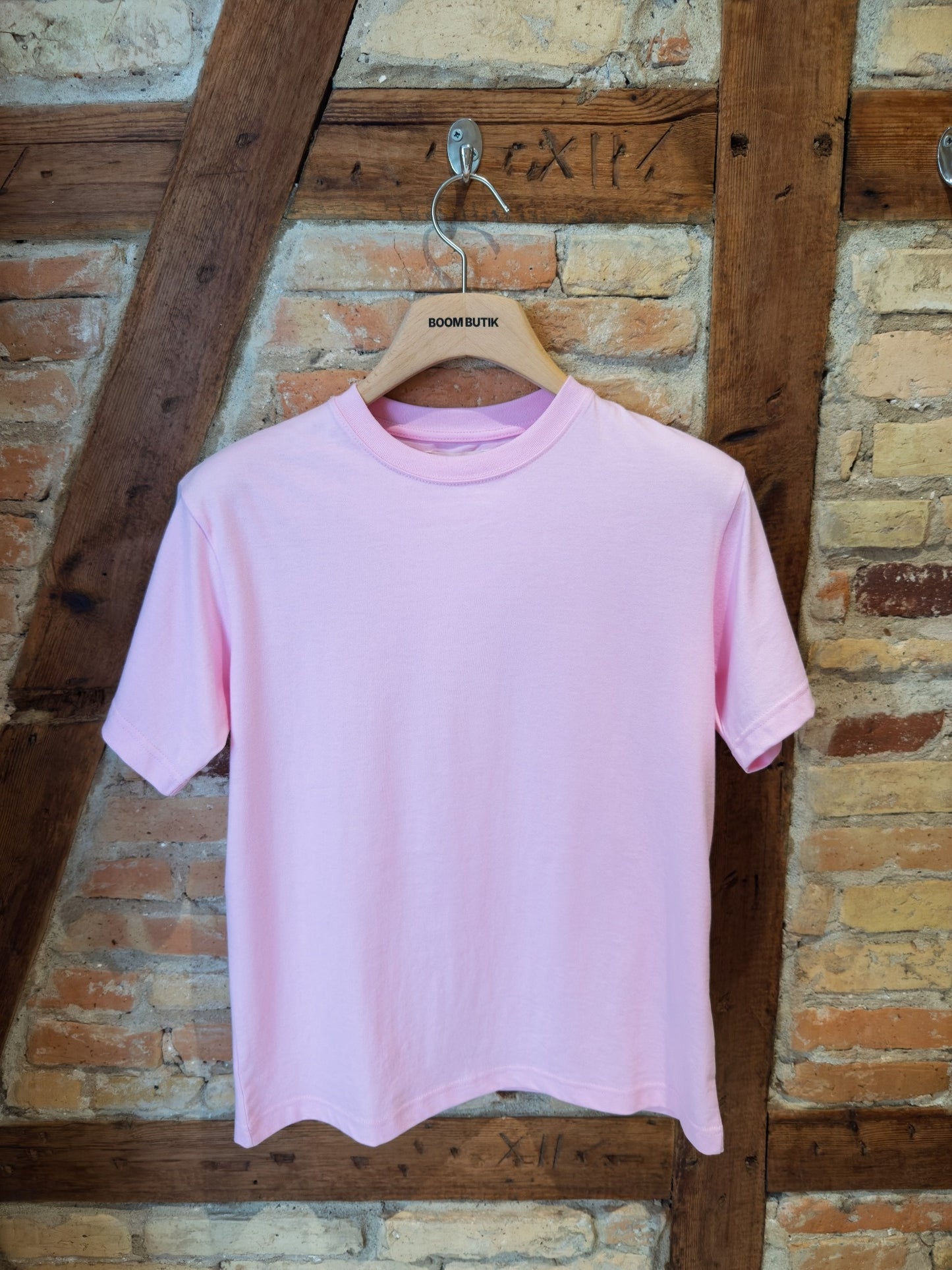 | light pink