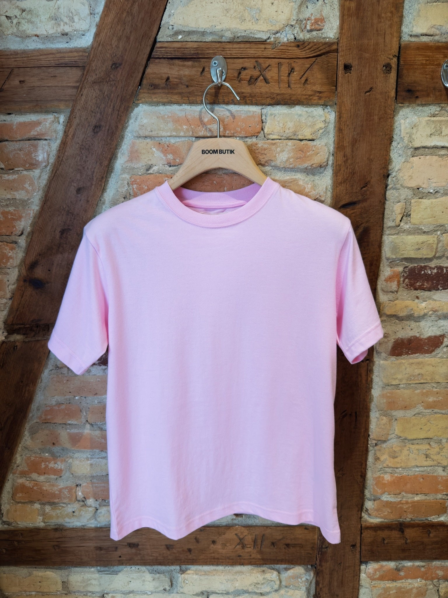 | light pink