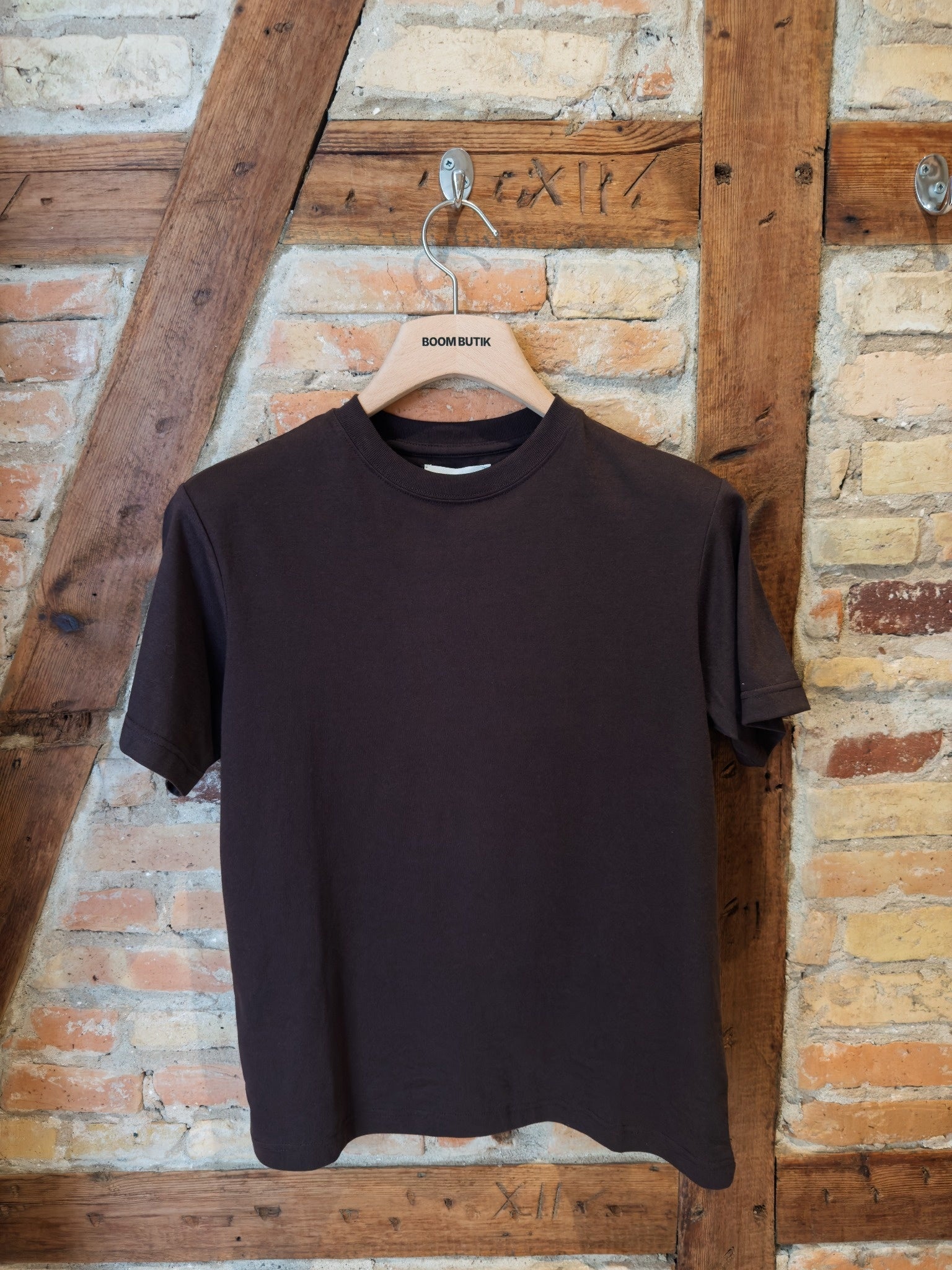 | dark brown