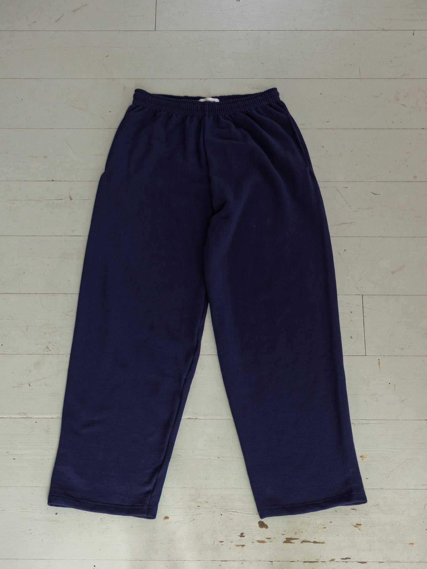 | loose navy
