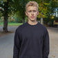 Peter is 188 cm tall and wears size XL. | black