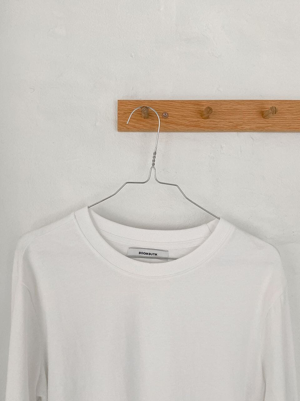 Long-sleeve t-shirt in white! | white