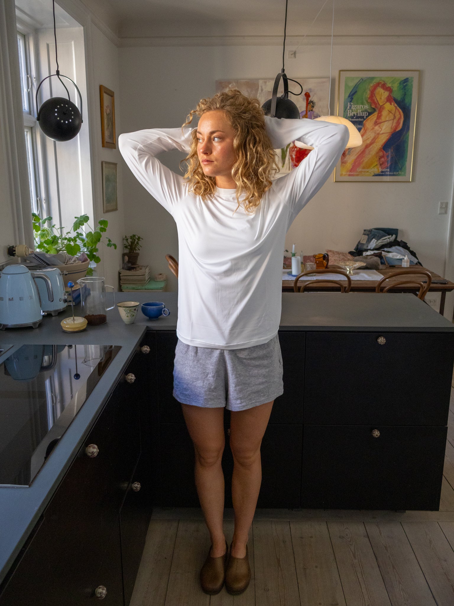 Cecilie is 168 cm tall and wears size S. | white