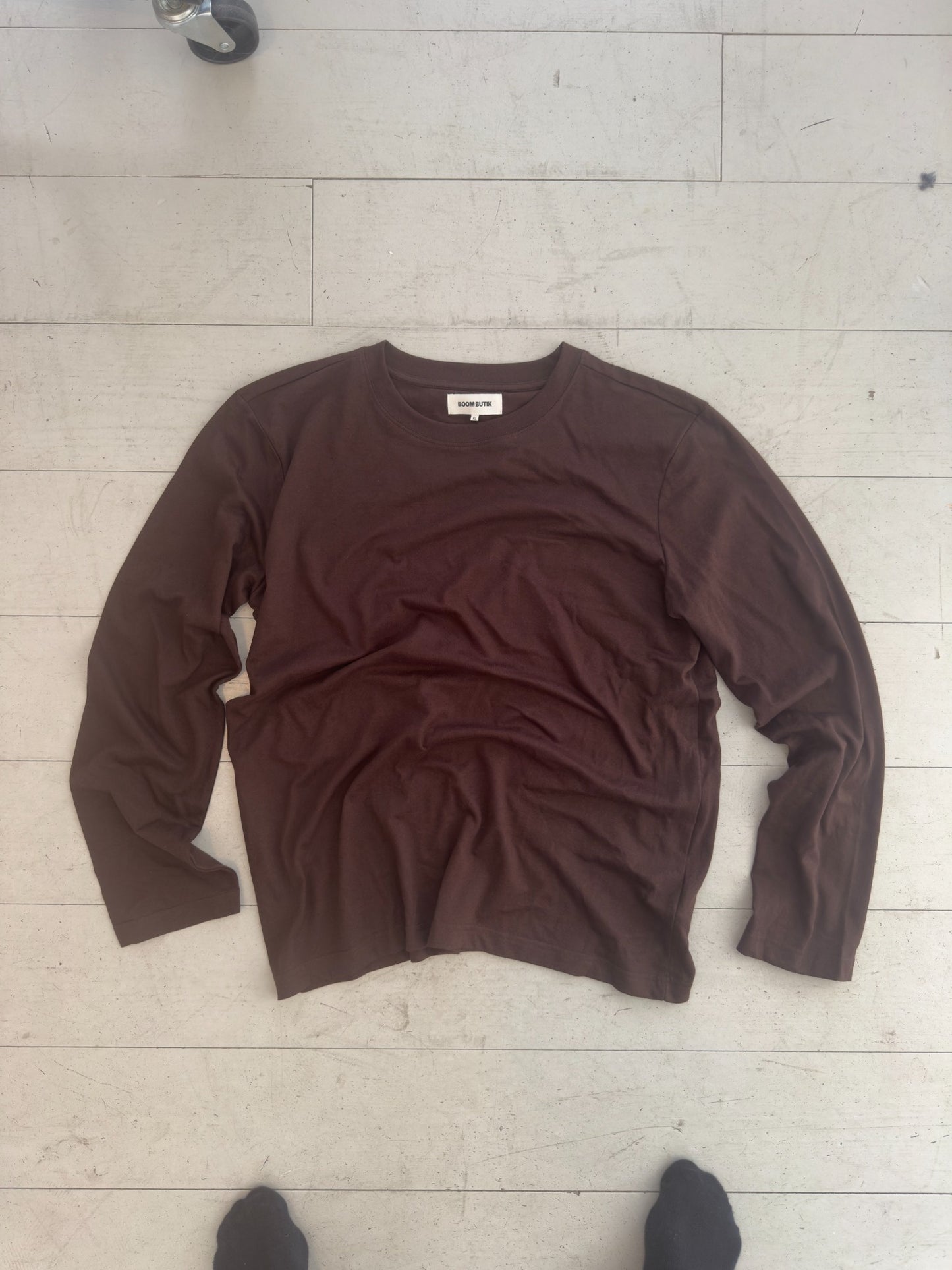 | dark brown