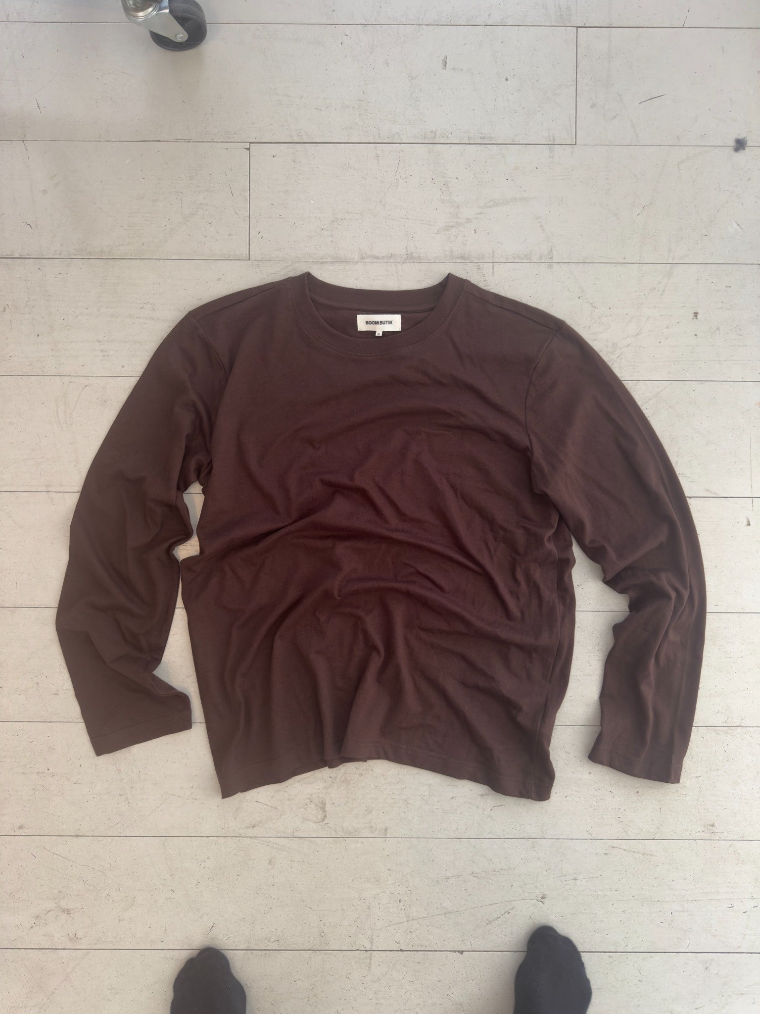 | dark brown