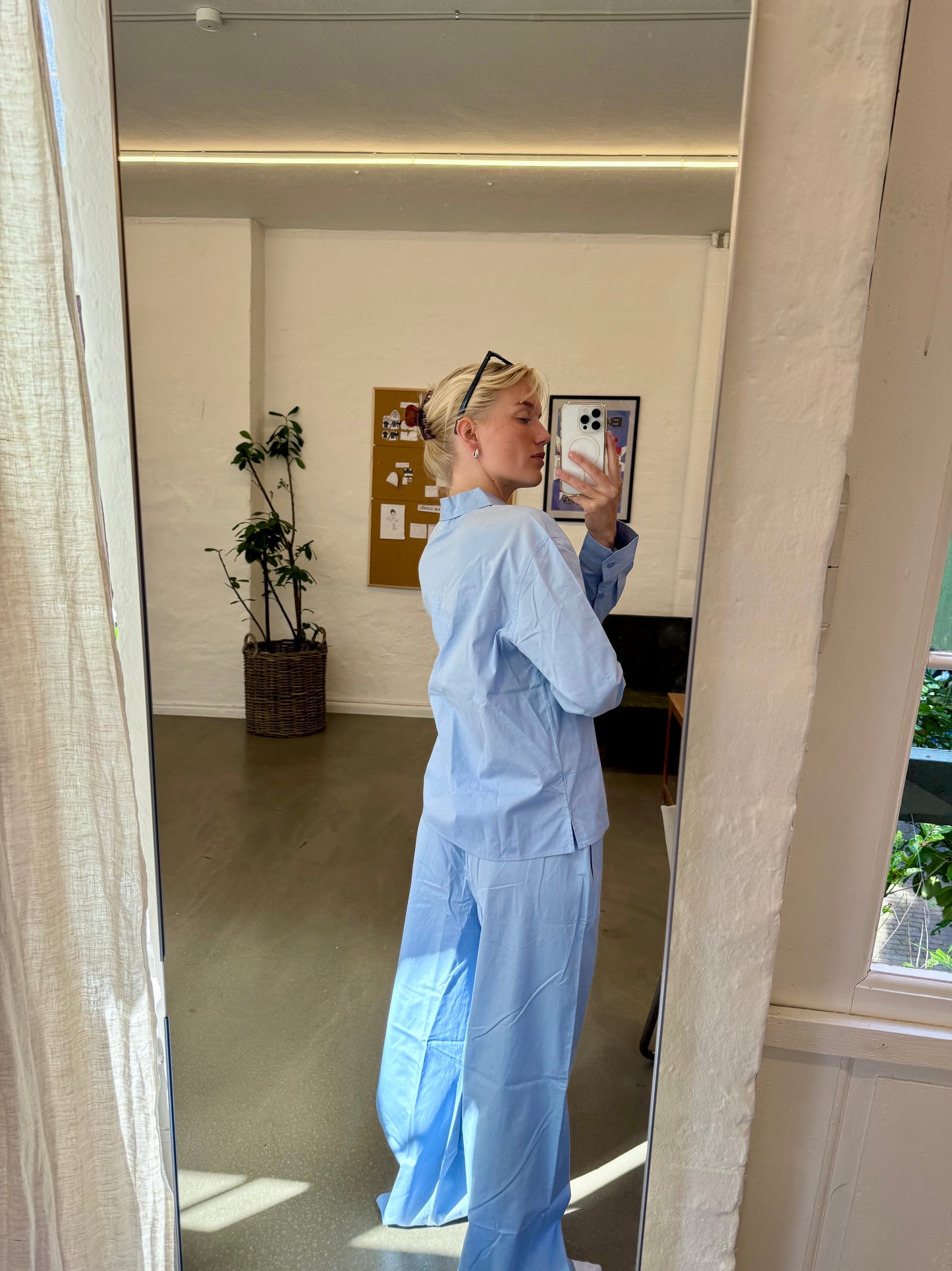 Sofie is 170 cm tall and wears size M