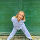 Caroline is 169 cm tall and wears size M. | loose grey