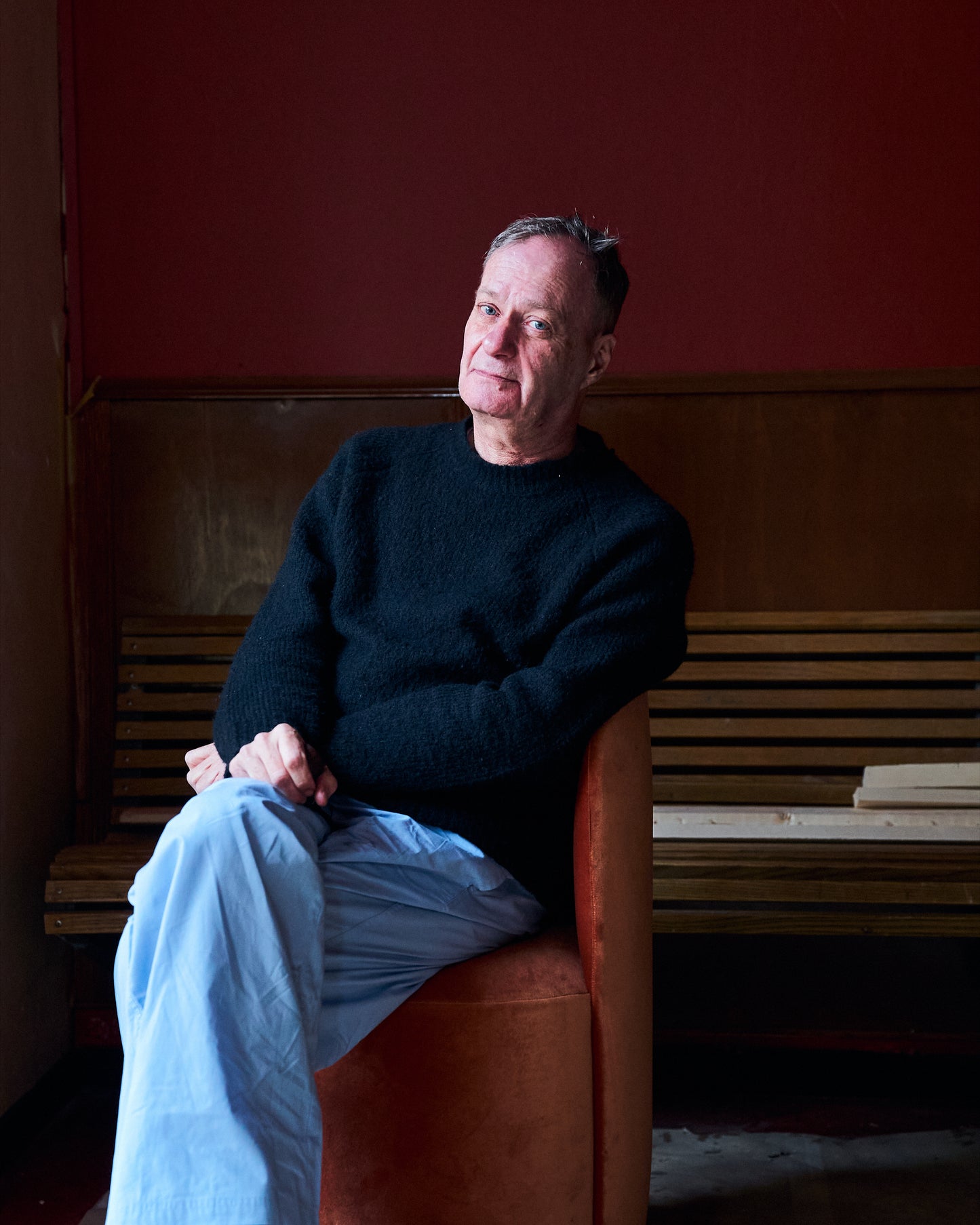 Knud is 183 cm tall and wears size L. | light blue