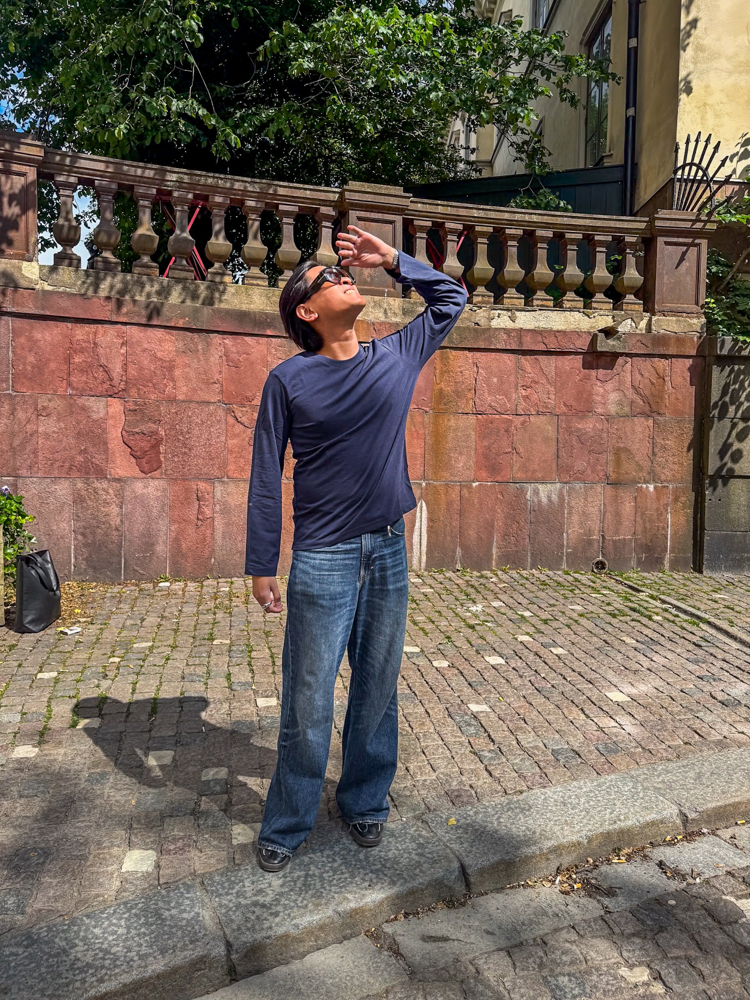 Kem is 180 cm tall and wears size L. | dark blue