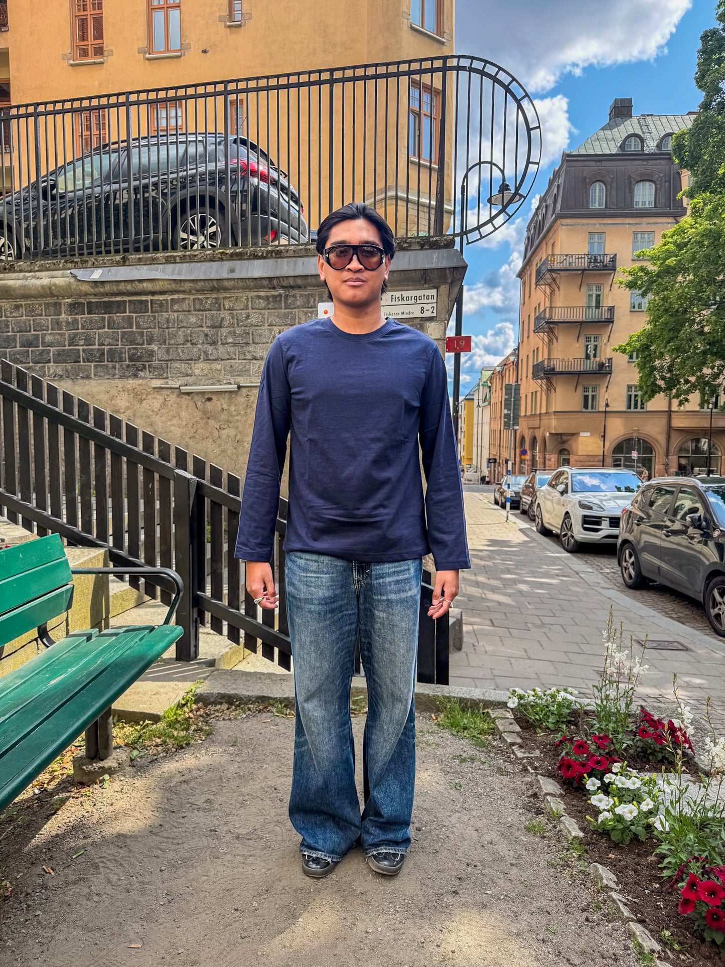 Kem is 180 cm tall and wears size L. | dark blue