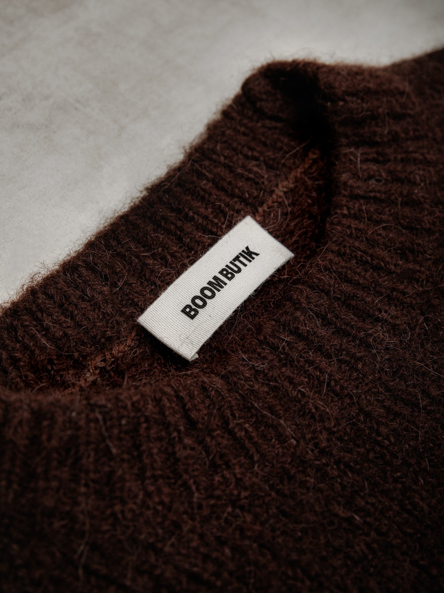  | dark brown